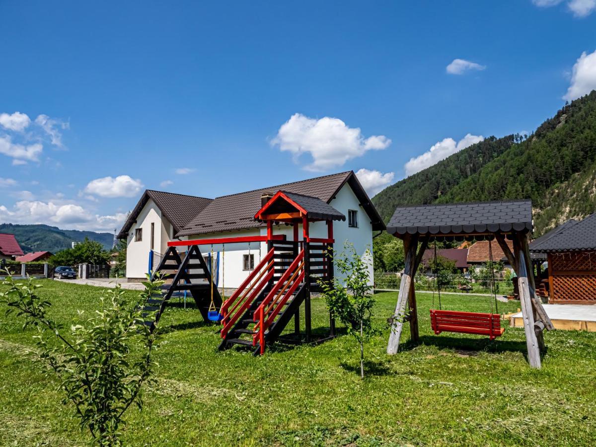 Willa Casa Iulia Pojorîta Zewnętrze zdjęcie